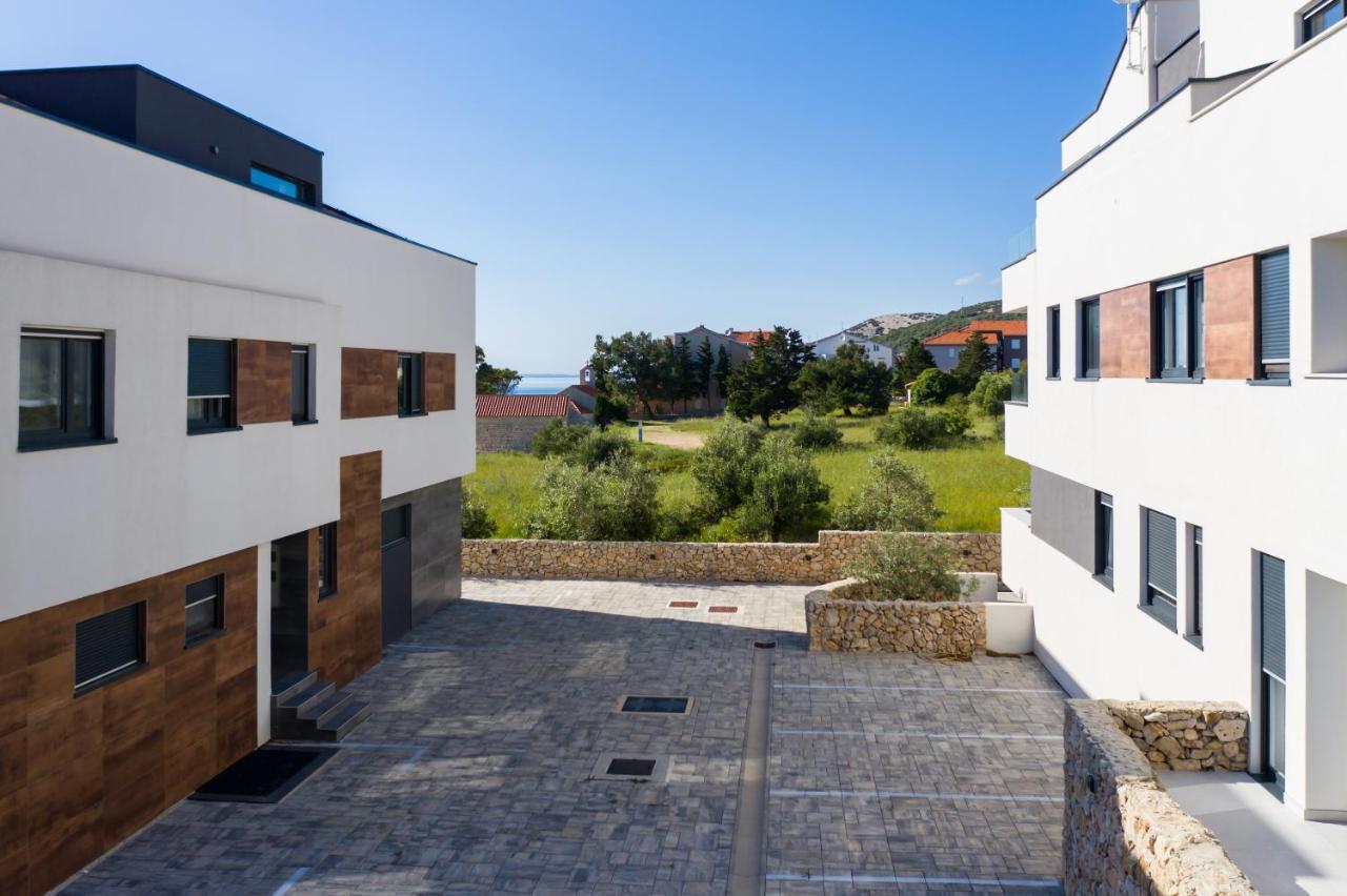 Beachfront Residences Stara Novalja Luaran gambar