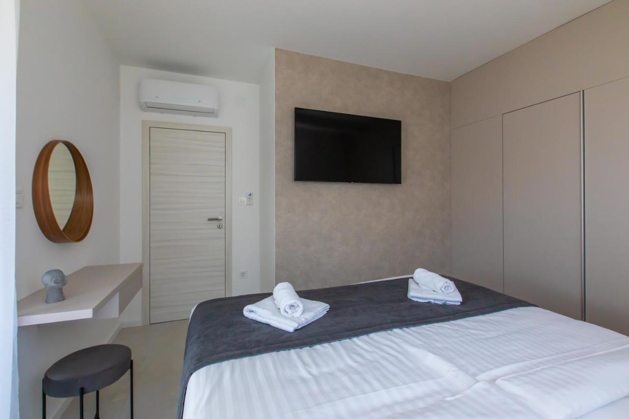 Beachfront Residences Stara Novalja Luaran gambar